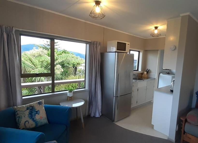Paku Peak Ocean View Apartment Tairua Bagian luar foto
