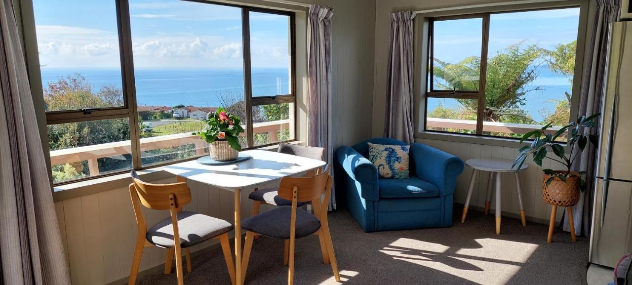 Paku Peak Ocean View Apartment Tairua Bagian luar foto